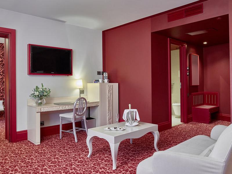 79ABFF076151FFD597952D15F136585B