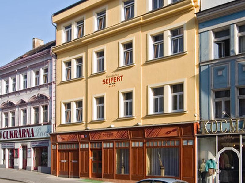 CE34340BC2ABBED8FC201EC8FAE85CA3