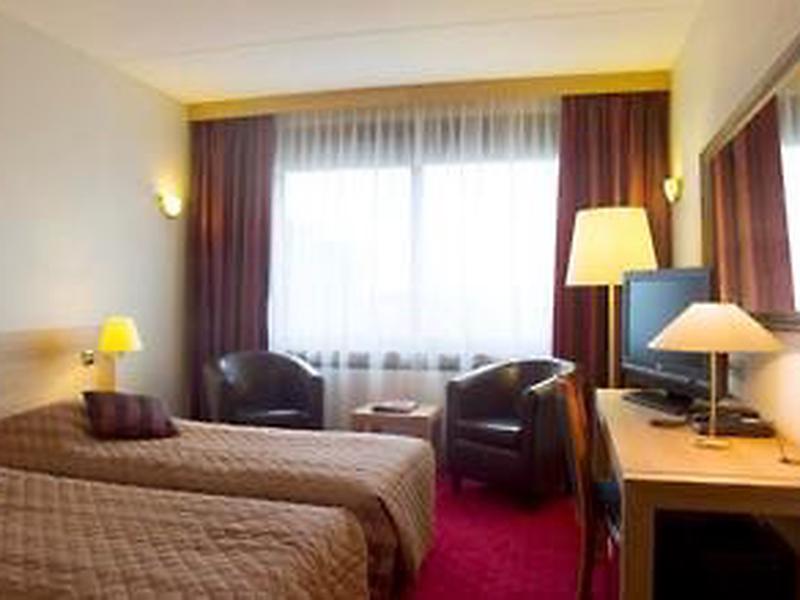 31E87E2792D911C44ED34E018A20BBC8