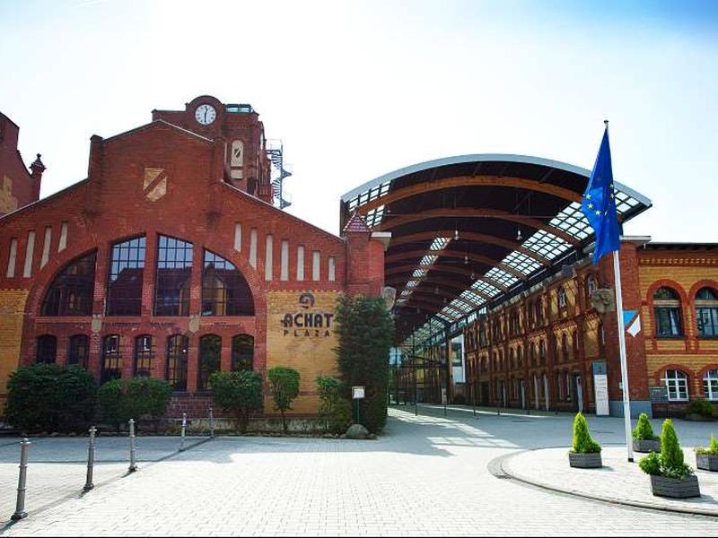 4DAC52B2556524A83817800A6EF59FF0