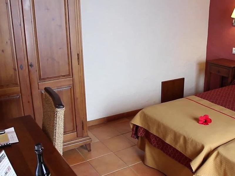 9A974CB7EB4D229B4BCFEF37D1A740C6