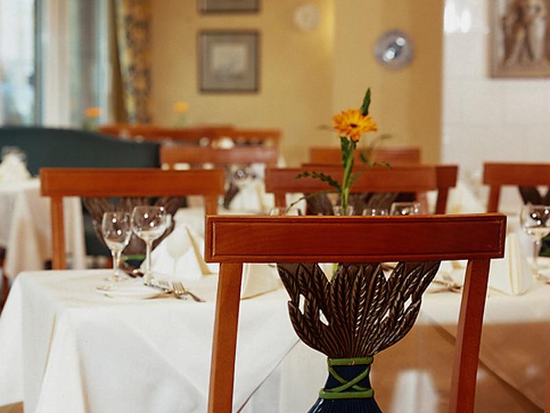 3F2BFB489BA5E1E03912CDBA5E351108