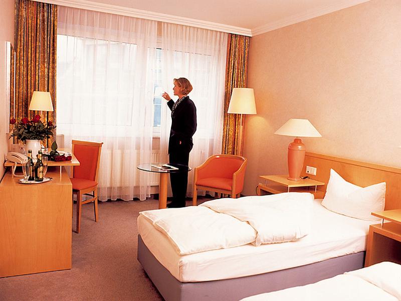 5E15B78093F2C9007820F9CC7E0F621E