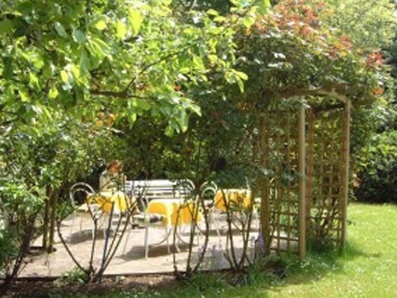 EEEDFD7B6A8B64AFD9C9F99AAD41D752