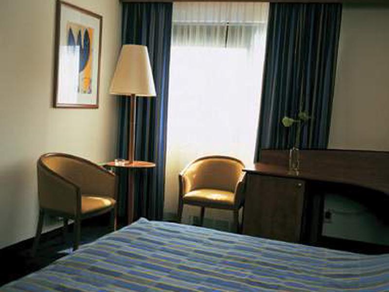 5505D6CE048040E4E9E562B9F42361B4