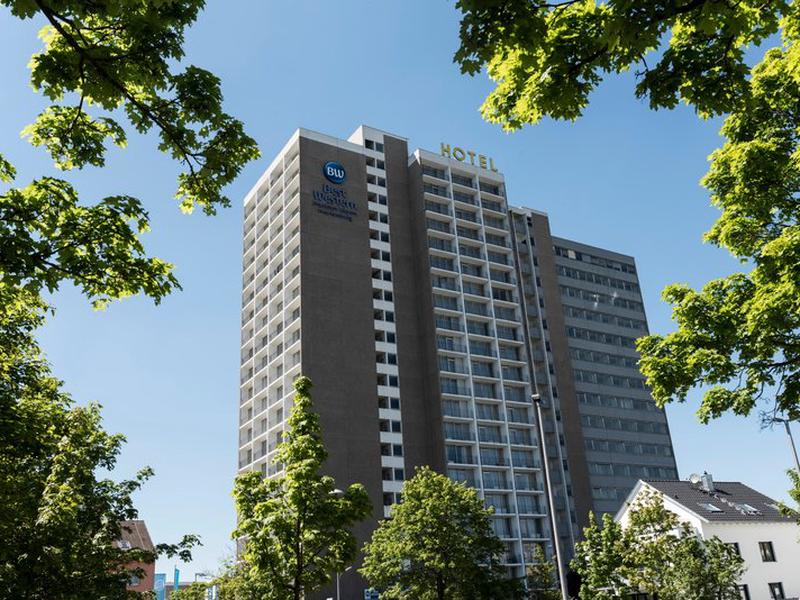 C9B38F41295DFC4CB68D2BC826BFC17C