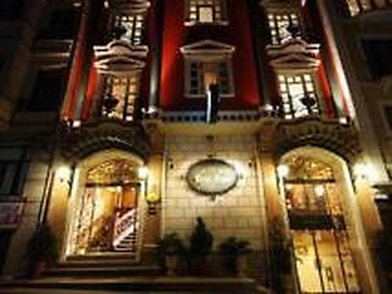 BFFB6EA9736A6C1735448F0C314E32D4