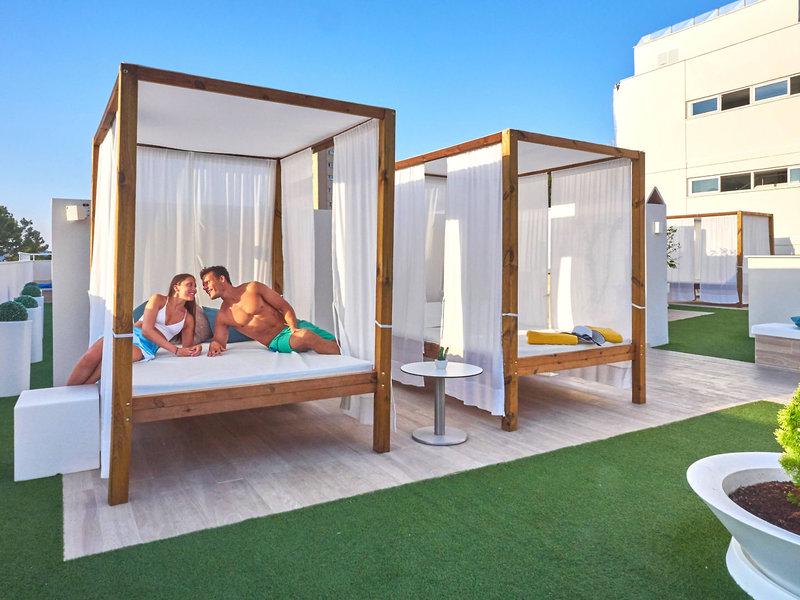 F6503FD0E83F37372475C74242FB29A2