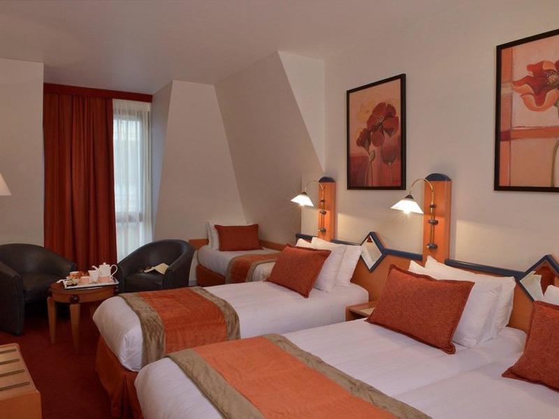 26DE55B1D6A7336ACE1455077E126D82