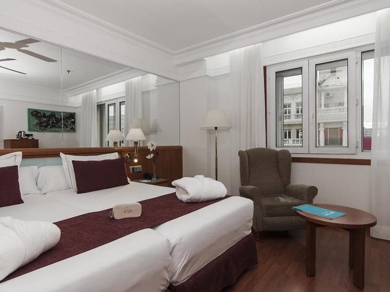 412C22B41C3BAF476D5C80653695DAC0