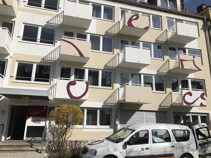 430D35491DE9B776EAD87E757BA1B6A8