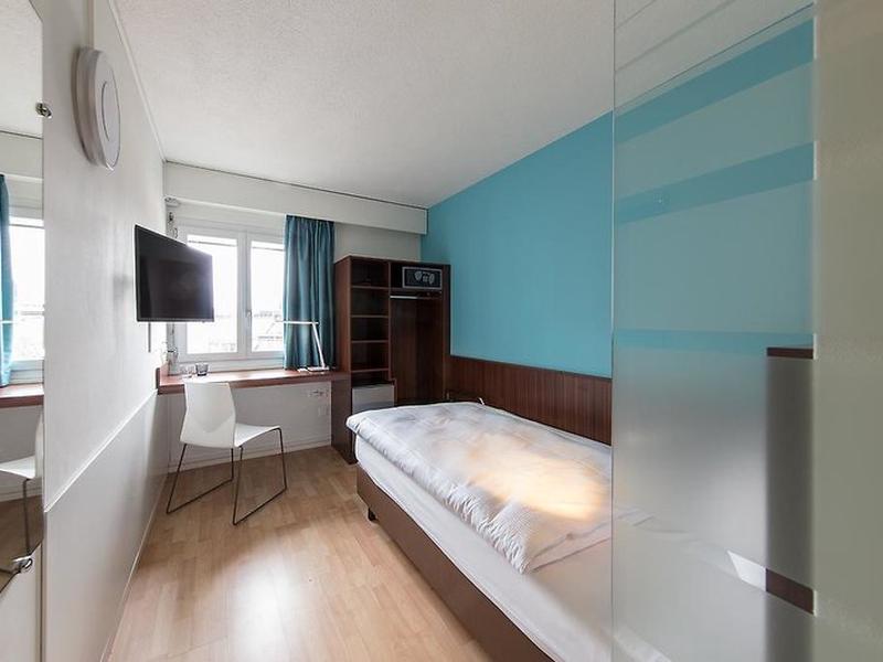 AB1F5D094F8A4A90B67483425EF9FEF9