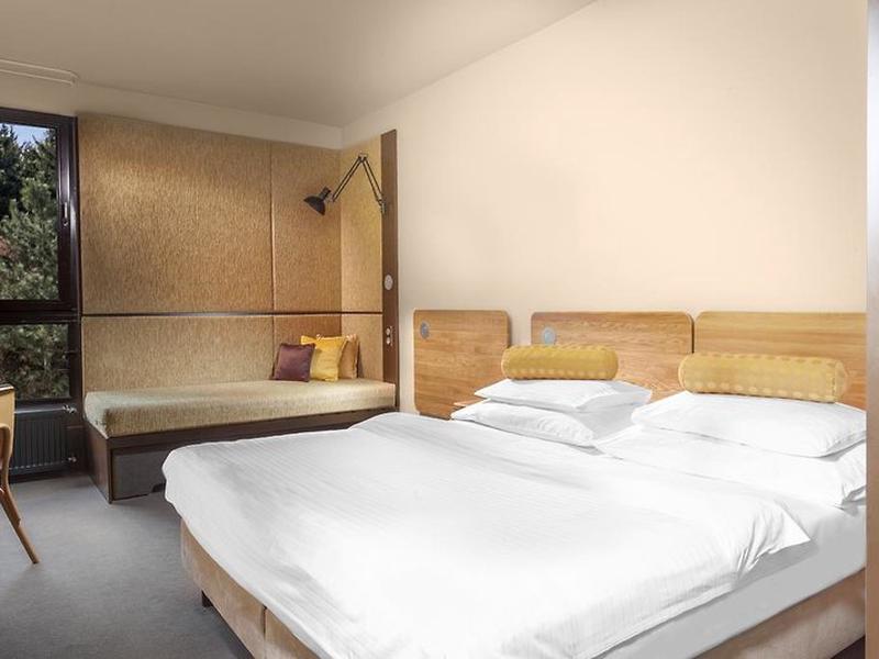 3A5763D333E84F098F0633A0E1CC77F7