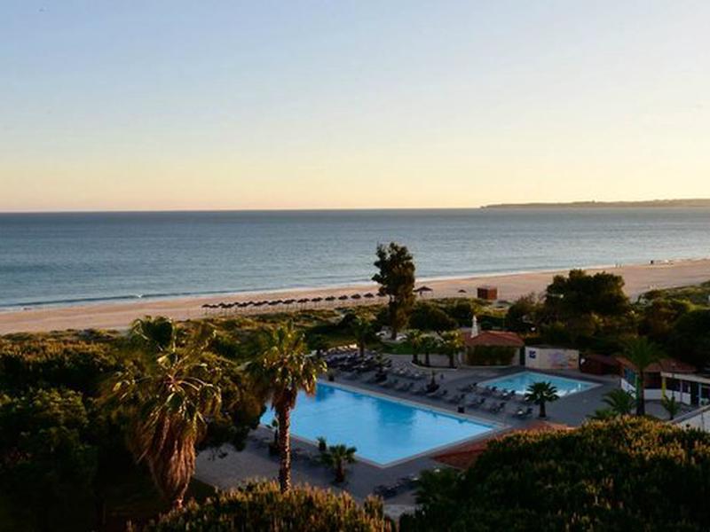 666A2AE1FA95F1DFE7D78495BAFF689A