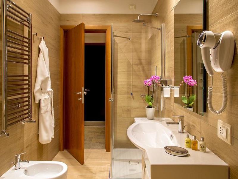 57025F5F9441D1D8970BACD8596403A3