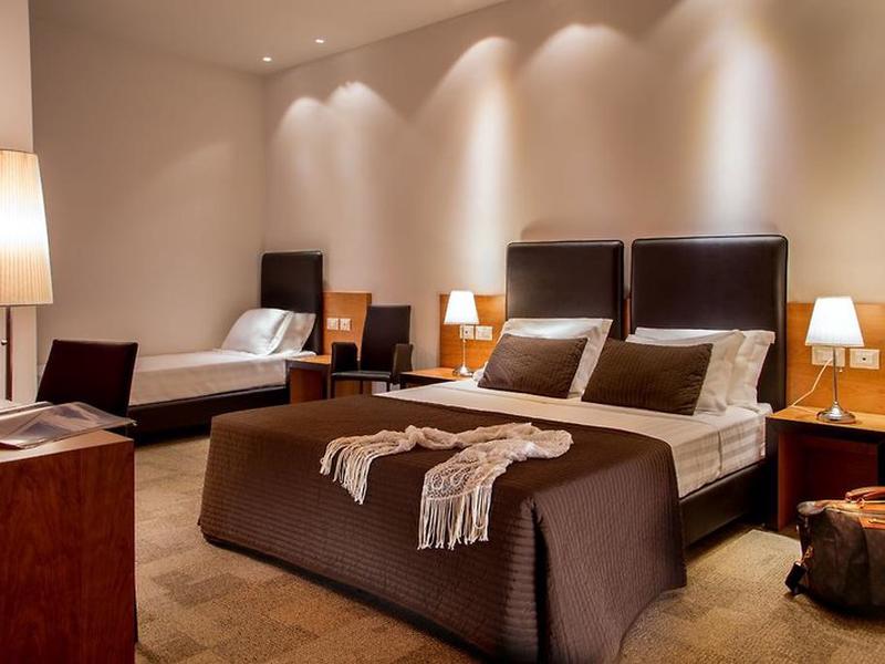 81ADDB0913E2474EB6B3368FD4861B4F