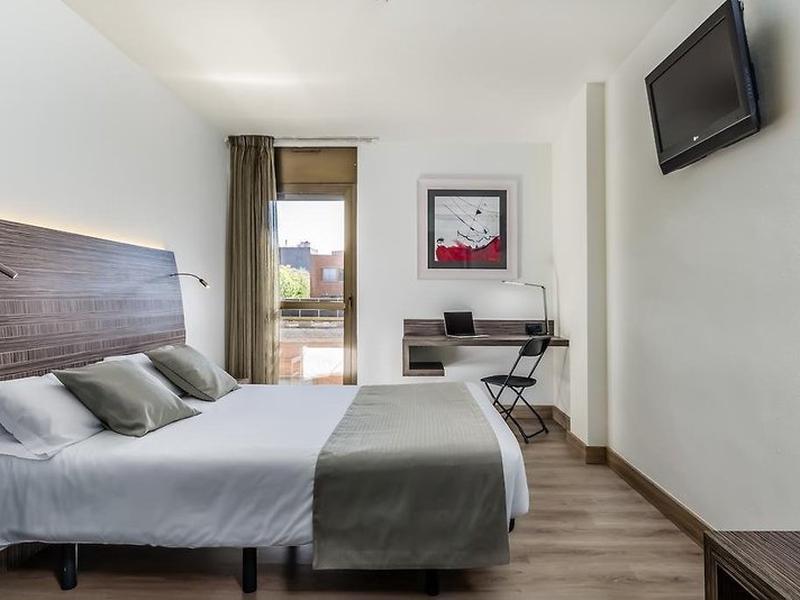 00E88A77C94A0695271E8FFA63F88237