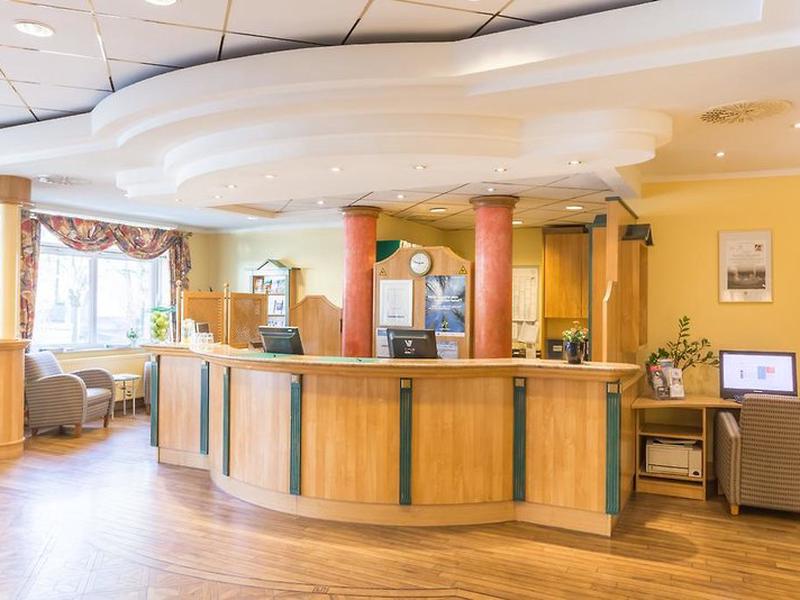 02C60CD7BD4F3DE825BAB696C9AF1C1B