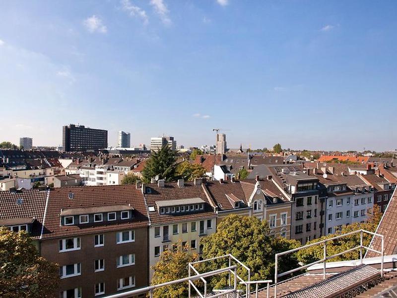 5111E2F2072D978640A9C9043D111E12