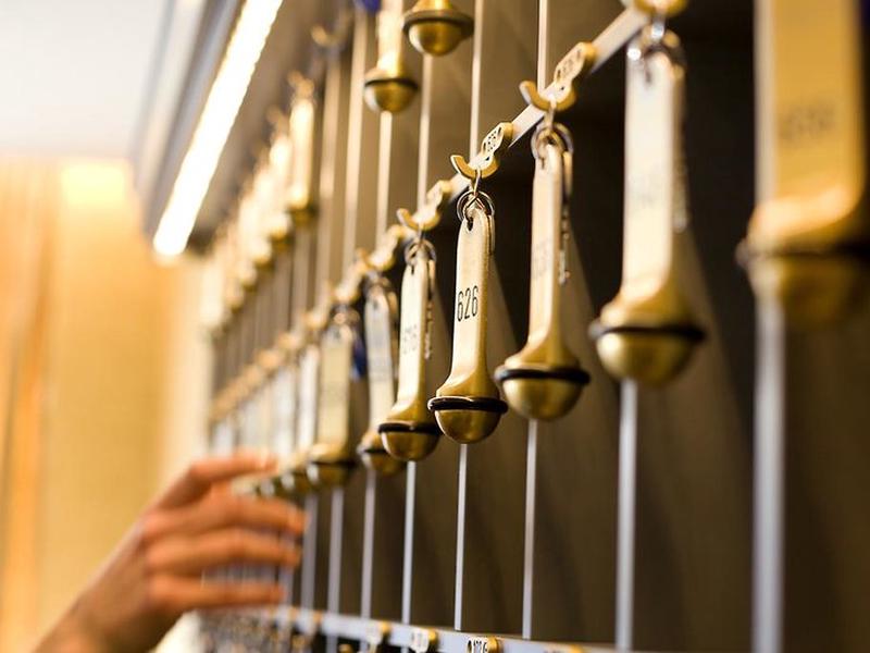 77E99408477DA61264D2DE85D6D65F62