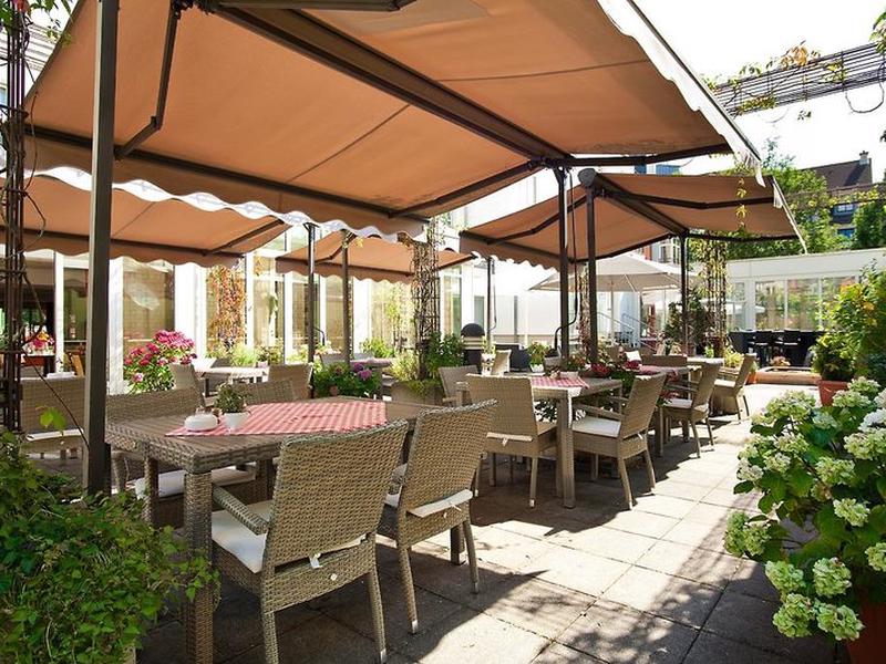 9B5FEC084FB24CF3D4B06867D4F49475