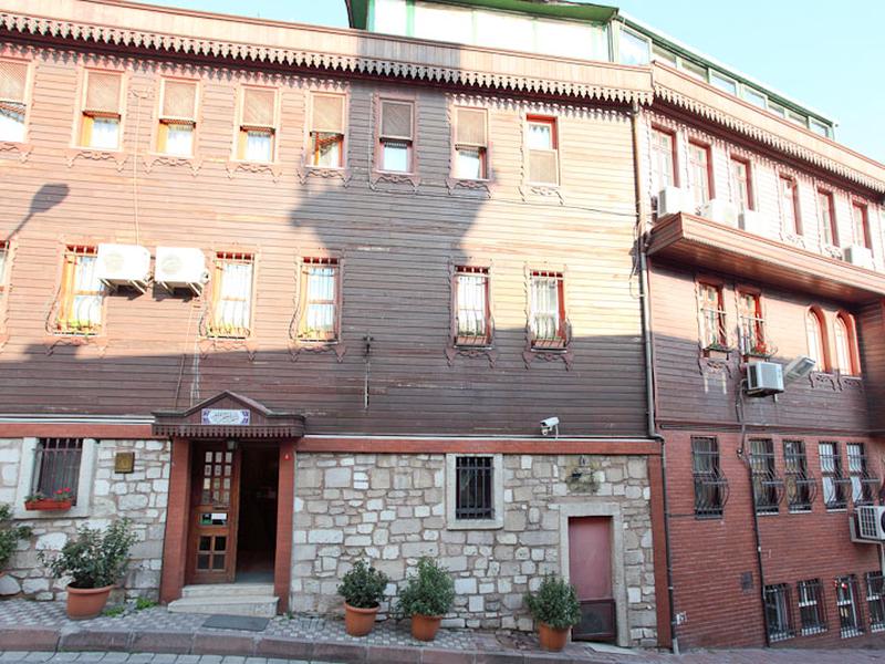 8DF74FC75F95F5F26380F28A3436E1E1