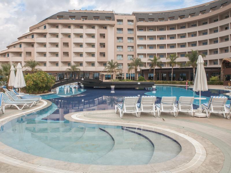 500EF67018980F6724FF014A18E116F4