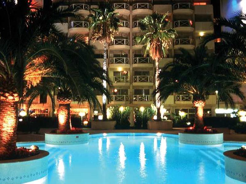 596BEF89CAC8CE2CF95EE0F135362998