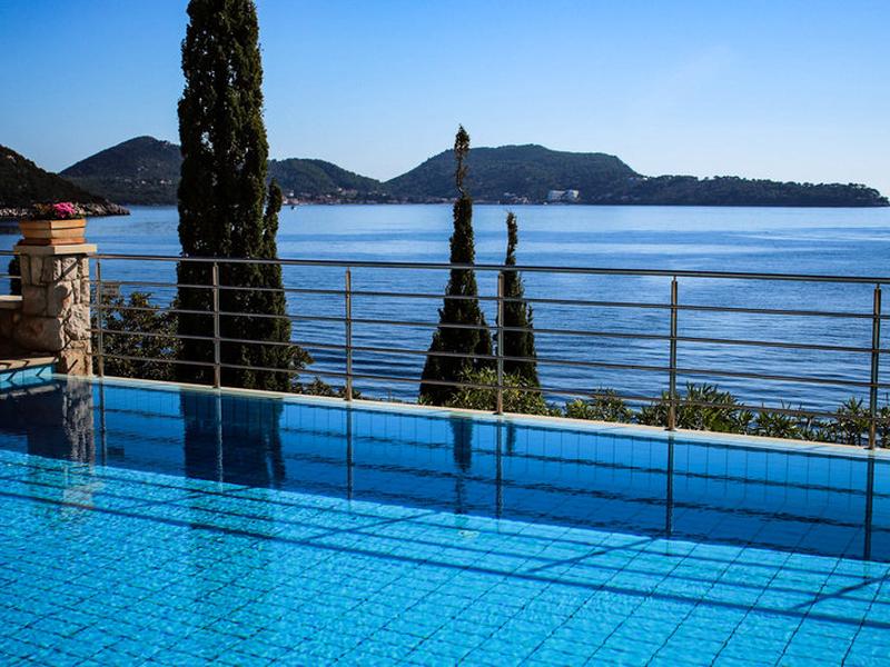 3D829E5C81692C38CBD1212063DA564D