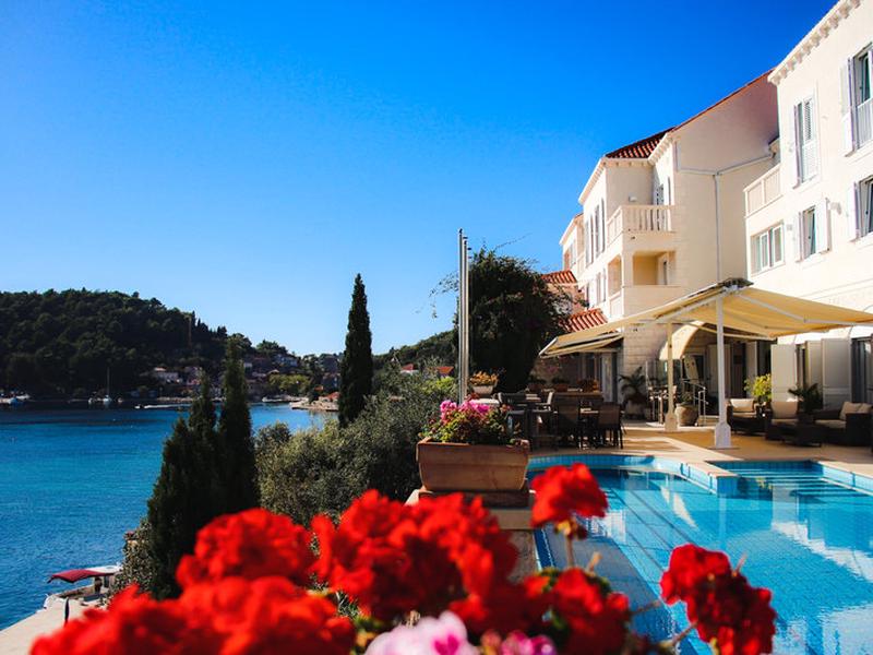 FC2514176BF4506090F1D7D88D8E44D4