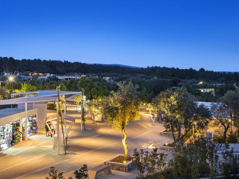 D51ADAB741E4CCF22F72BDCFC6A480B3