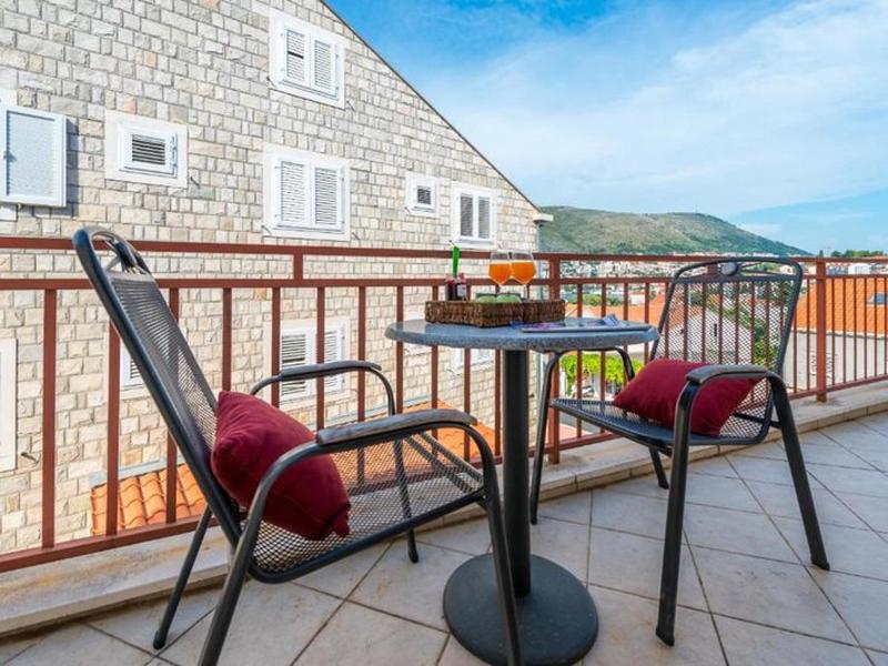 DE90B0032215AD26D8532CEC35F00999