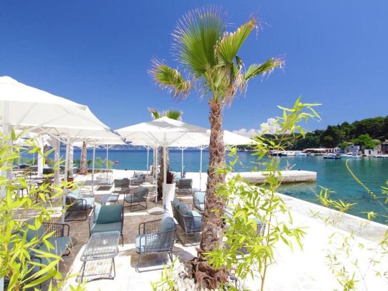 295BB56B6715822D9B1FD4B3CEBB26FC