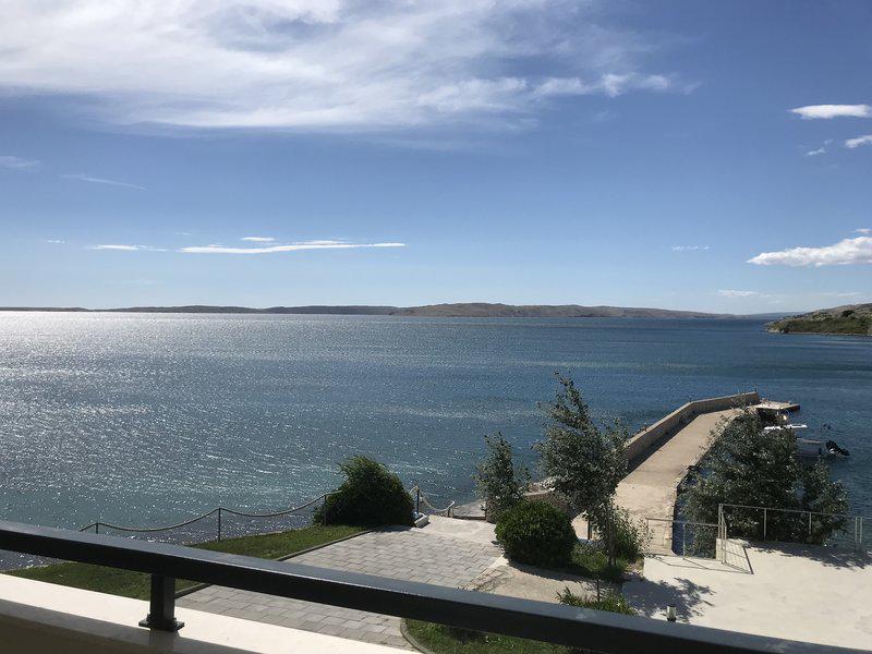 FA8E2193E0E3C59B76F784538E3AFF14