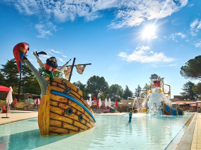 D173E541C29BFC34E5CA432A4E003DED