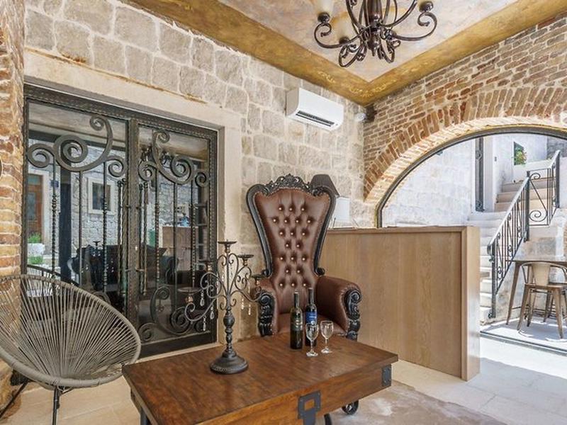 3D05E0EA8048956309E56F306769A0E7