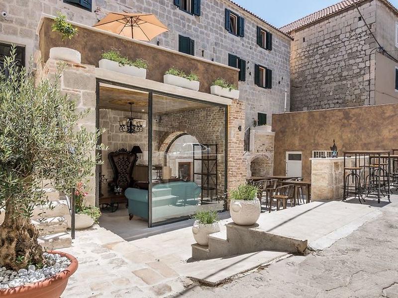 BB715C6B87ADA44C730E3BF702943270