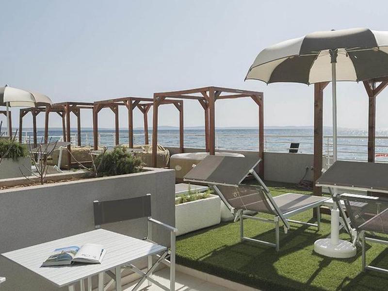 13D1E92039A4B81F7DF8C428EBB70894