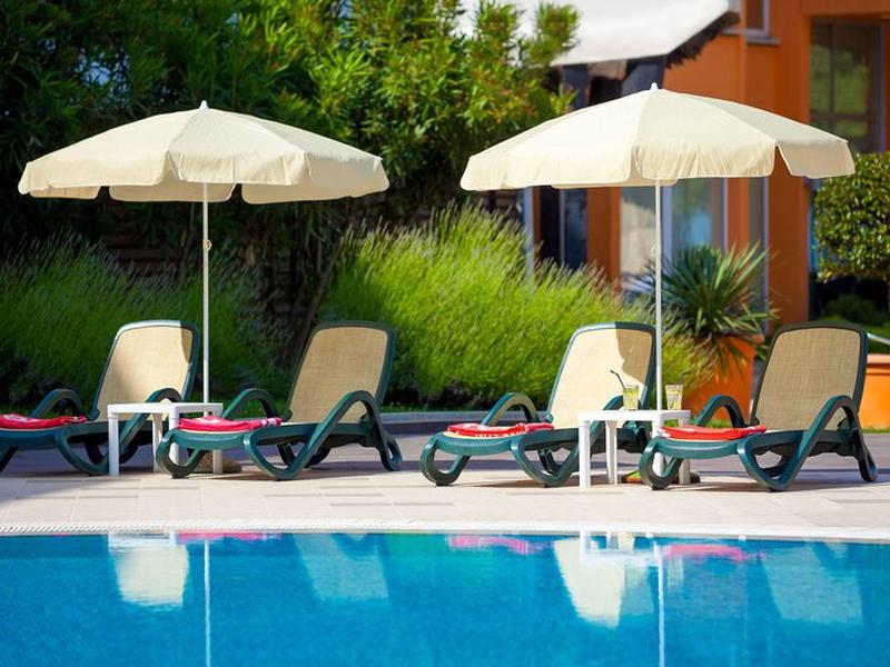 B8ED6E73D79181A7C58A4DCAAB2C10CC