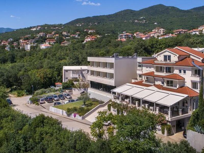 E15CCCA8C17FB5B03805234590DC01B3