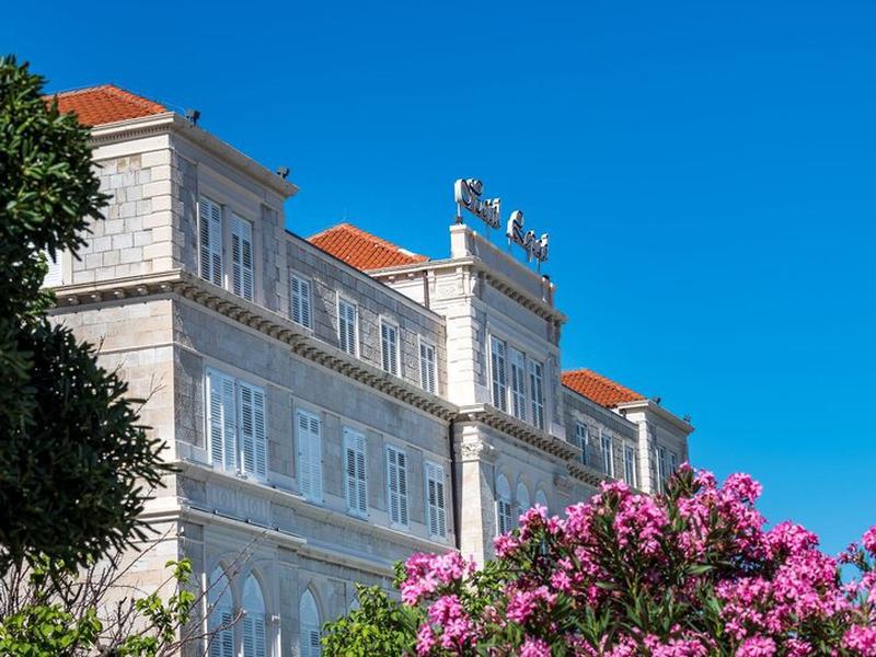 2EB3667067576D3B8CAD69A36CD01E75