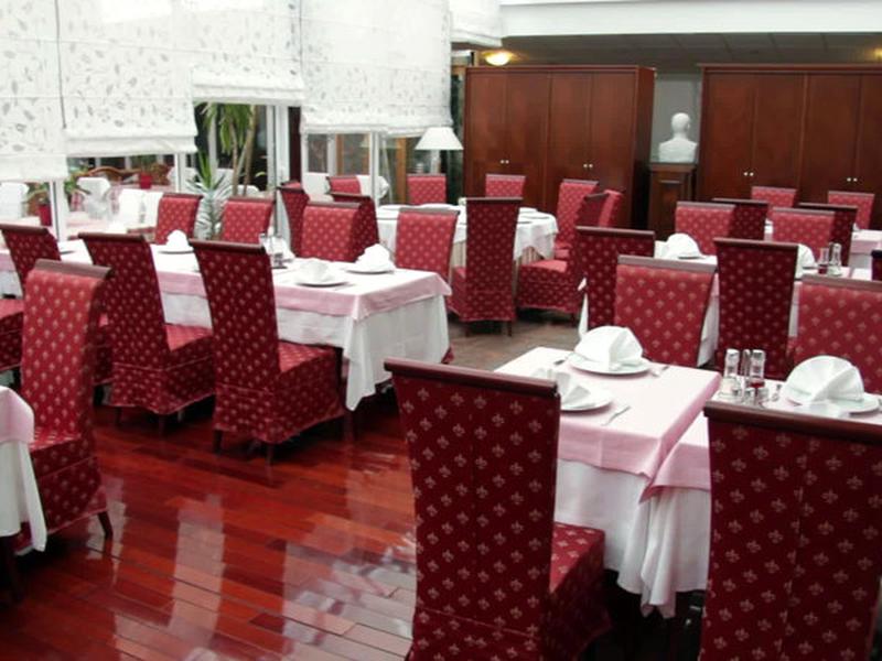 0EF3EA0AD6884ABD3C0661A26DBD3FF1