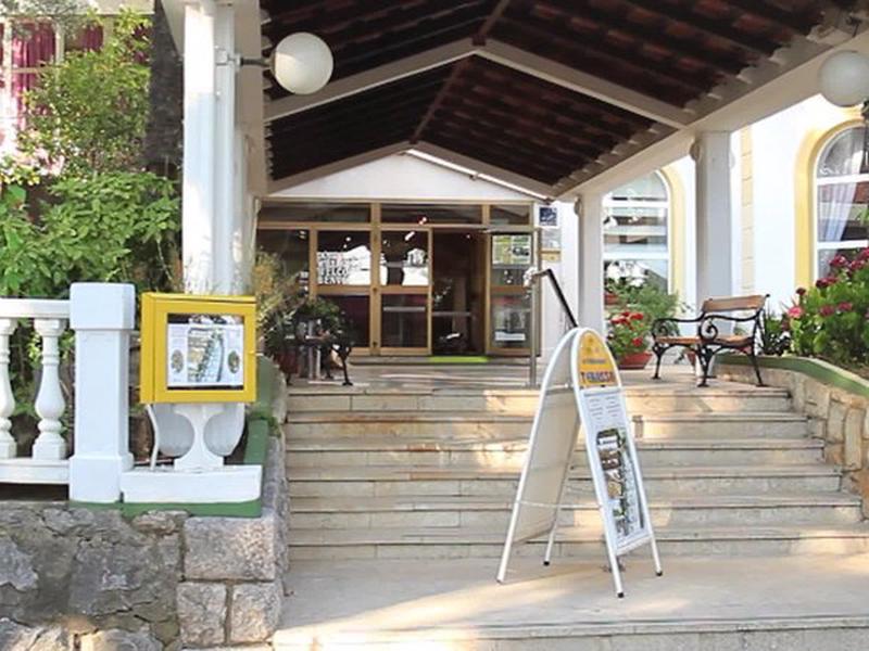 A7F009522C10C13D8100B38299DCF6DB