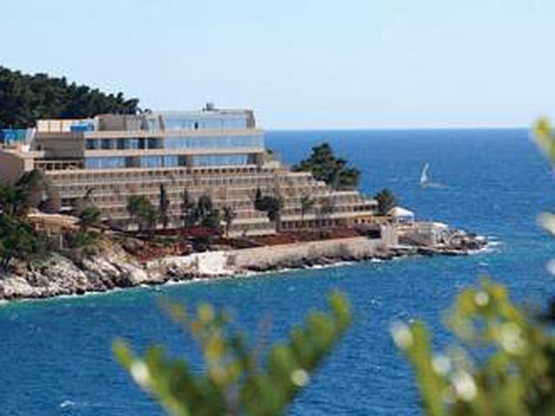 B9799508C33C45A3B40FD48C457ECA82