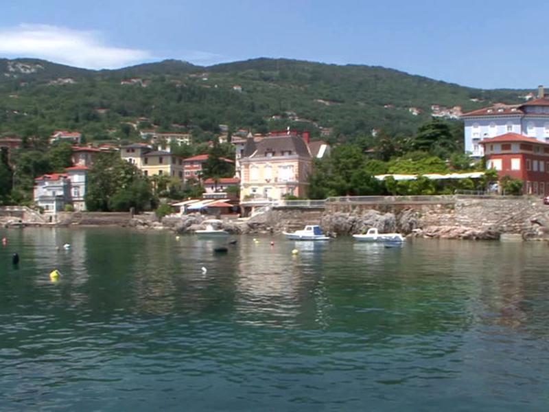 E98F3AA7BEBCC549E517209BD88CC8E6