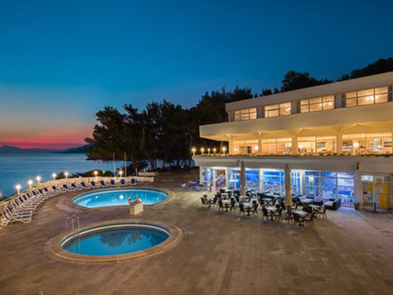 DAB5B1F7221114600695A66403EE0B78