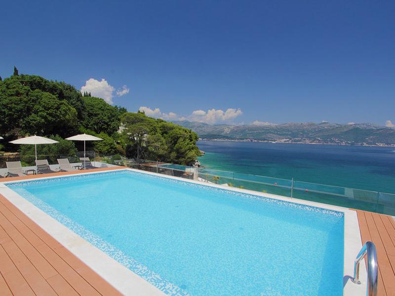 8A774D4EDD75F31C0328C21533013A39