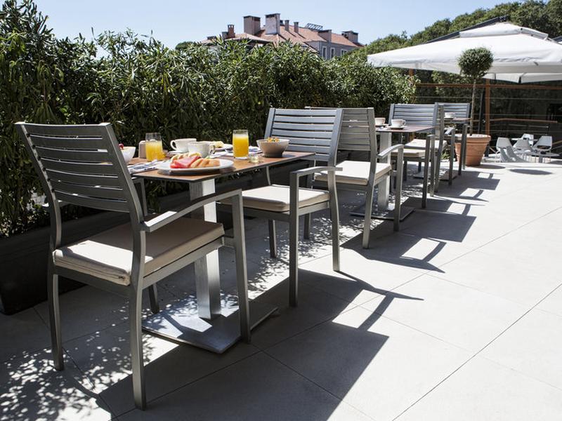 327CF6A518787BFEB36B864BBD571A50