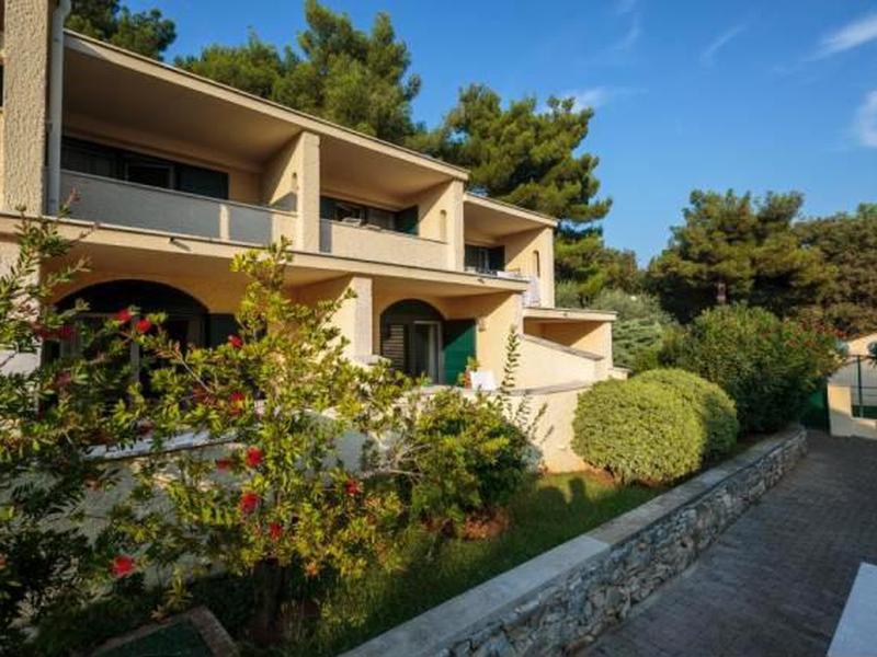 898FDD7081F87C81B4598248641CFD36