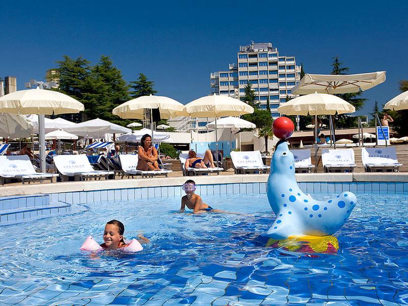 565E211A4E537668FEE9601BC37BFE26